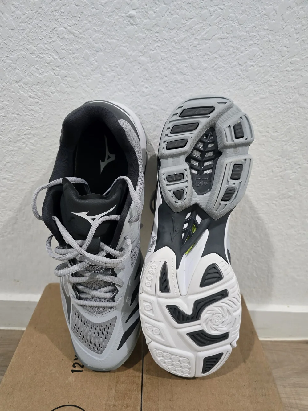Mizuno running shoes